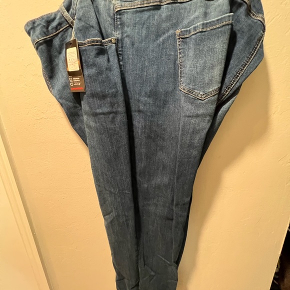 30W NWT Rolled Cuff Jeans, Girlfriend Premium Stretch - Picture 2 of 7
